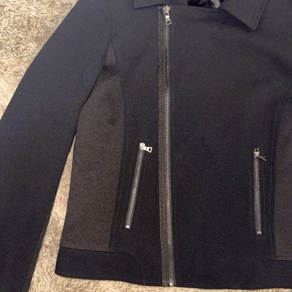 Tahari Zipper Blazer Jacket - Picture 4 of 7